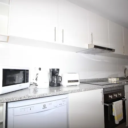 Ferienwohnung Fuer 4 Personen Ca 90 Qm In Cmara De Lobos, Madeira Suedkueste Von Madeira * Camara de Lobos