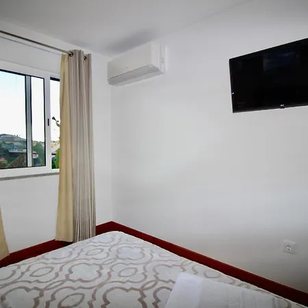 Ferienwohnung Fuer 4 Personen Ca 90 Qm In Cmara De Lobos, Madeira Suedkueste Von Madeira Apartment *