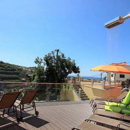 Apartment Ferienwohnung Fuer 4 Personen Ca 90 Qm In Cmara De Lobos, Madeira Suedkueste Von Madeira